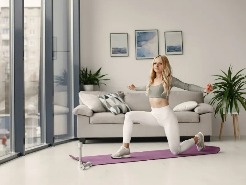 10 Fitness Übungen, die jeder zu Hause machen kann