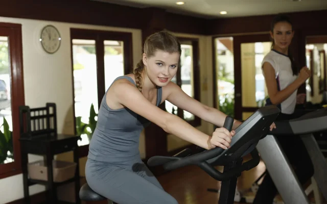 Trendsport Indoorcycling - mit Spaß topfit und schlanker werden